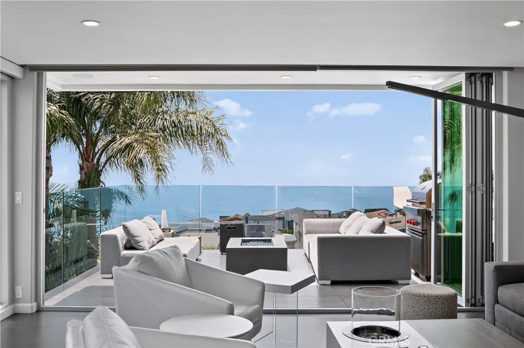 855 Santa Ana Street, Laguna Beach, CA, 92651