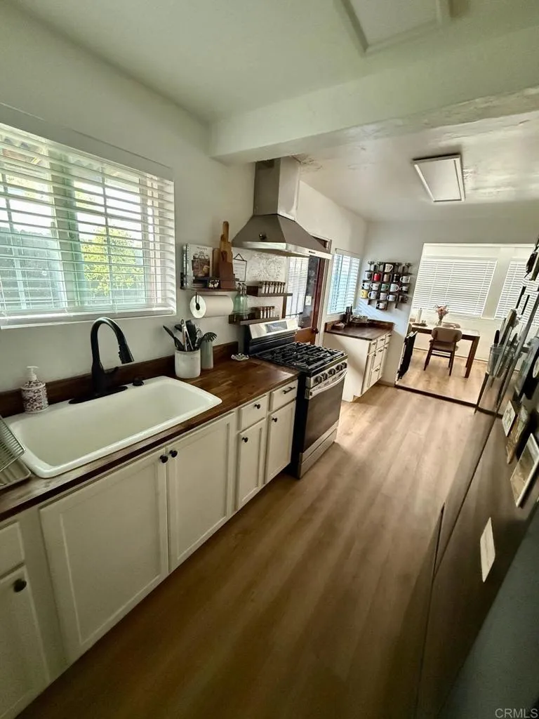 https://cdn.realtyfeed.com/cdn/127/306647085/06ae44730ded379879e30a7a99ed9185.webp
