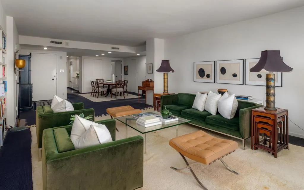 https://cdn.realtyfeed.com/cdn/127/306647088/c7d98a207f2ab256af60d1529681e307.webp