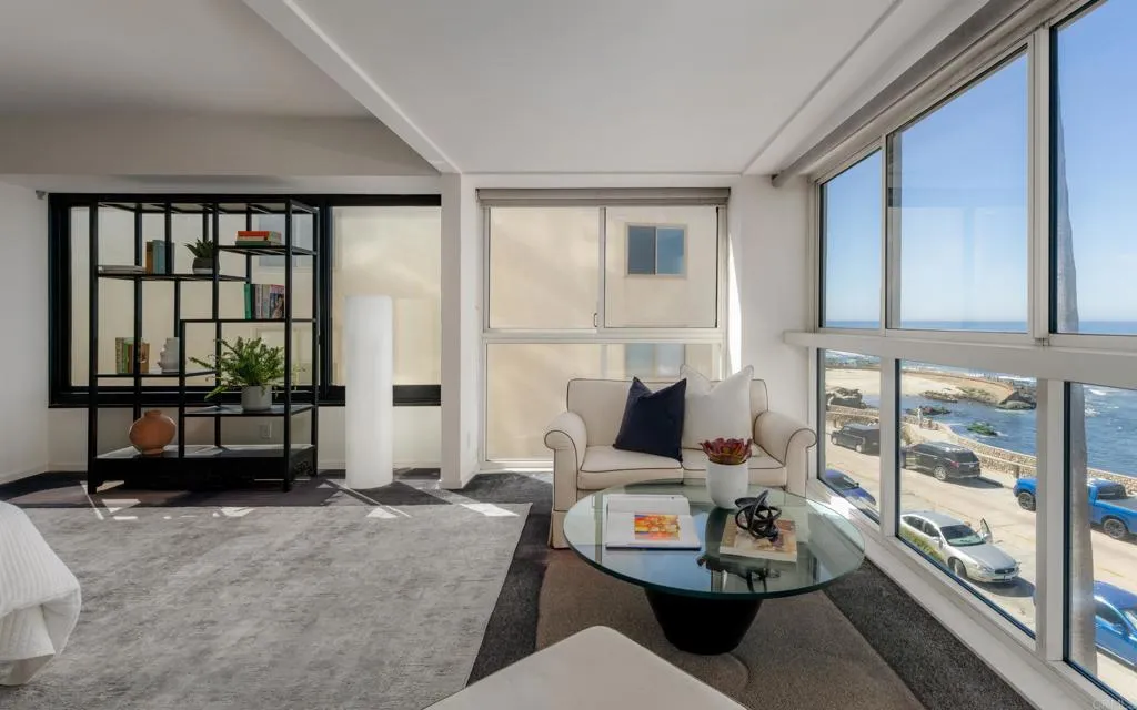 https://cdn.realtyfeed.com/cdn/127/306647088/e7a1e2d6be238fa0e20a59dab8700035.webp