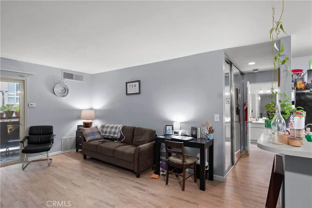 1625 Hotel South