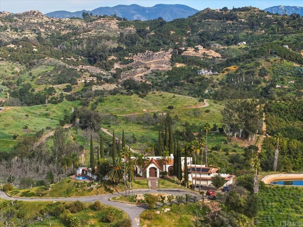 https://cdn.realtyfeed.com/cdn/127/306647108/1677b357ec6931ae922569589b3ebf72.webp