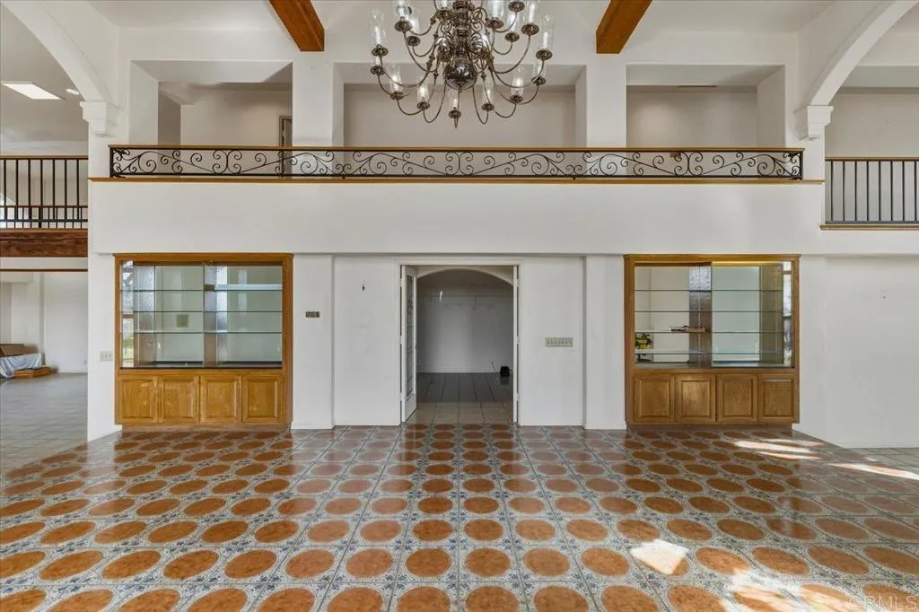 https://cdn.realtyfeed.com/cdn/127/306647108/773ad9c1a826e401e13c34abad6b9918.webp