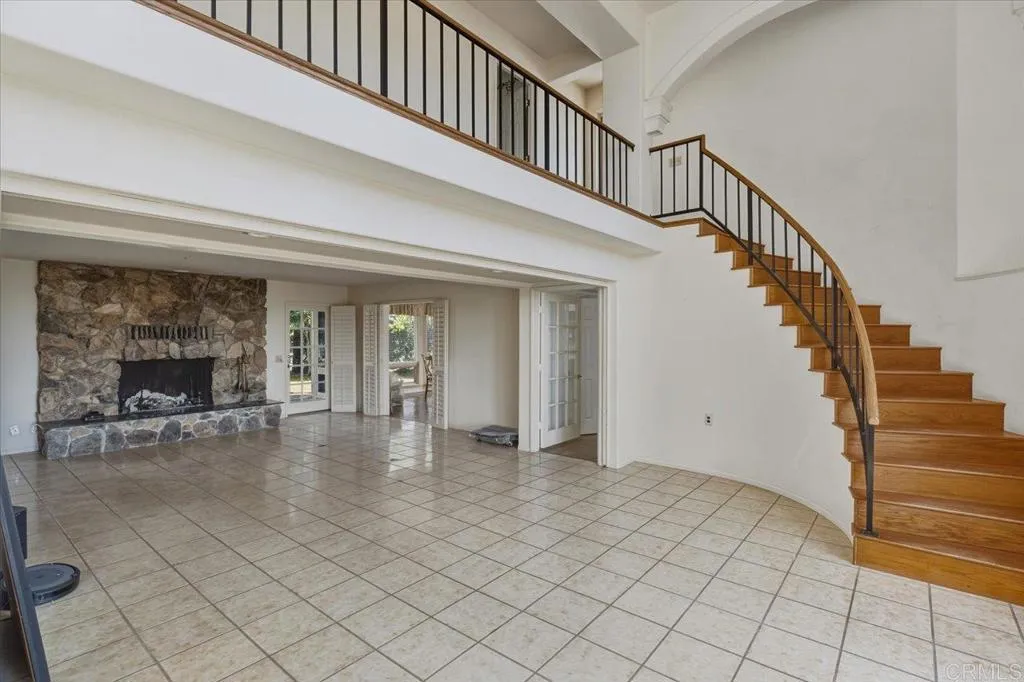 https://cdn.realtyfeed.com/cdn/127/306647108/7f1e067a1733372034fc7456048422b7.webp