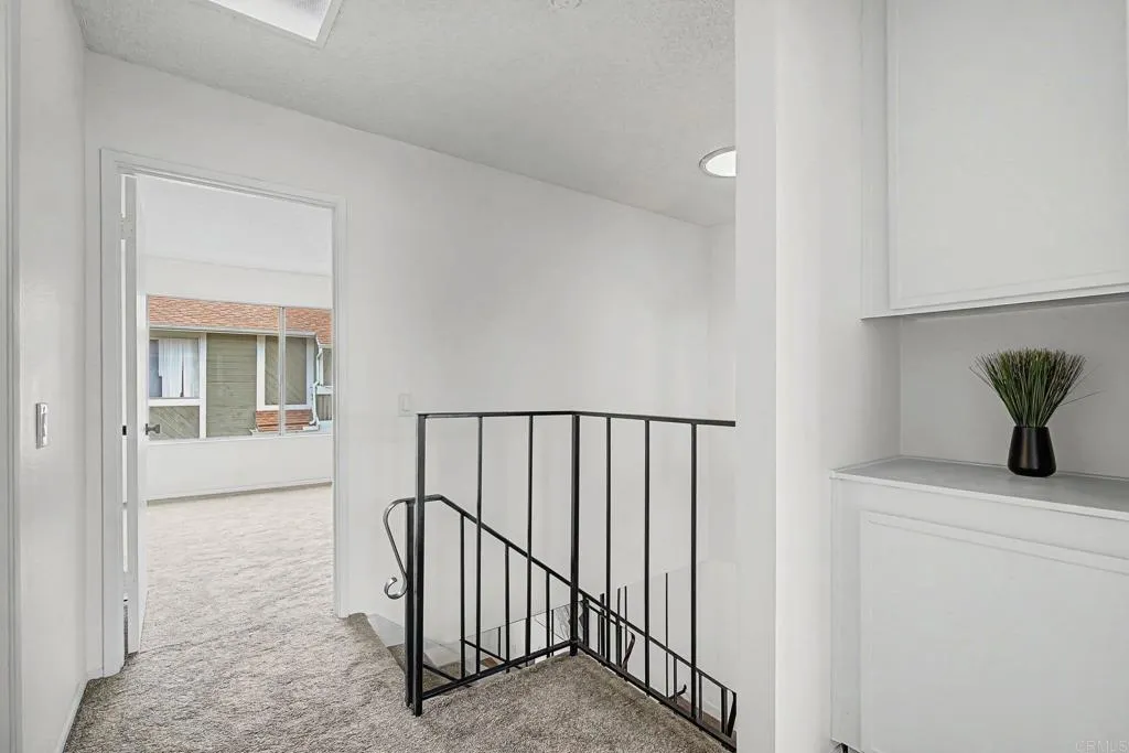 https://cdn.realtyfeed.com/cdn/127/306647110/69062a6ea3b84bdc57ed84ab95b46a3e.webp