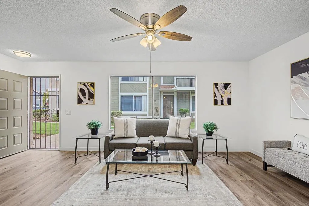 https://cdn.realtyfeed.com/cdn/127/306647110/6f8358d6fea80d4631e66d8d6c79d4ef.webp