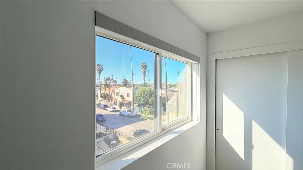 1418 S Cloverdale Avenue, Los Angeles, CA 90019 - Photo 2 of 25, Los Angeles, CA