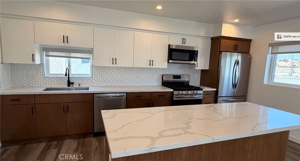 11112 Emelita Street, North Hollywood, CA, 91601