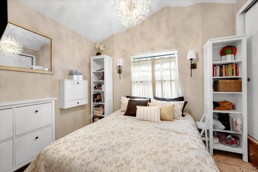 https://cdn.realtyfeed.com/cdn/127/306647272/0a054dacf03c887246f6266047cd4c18.webp