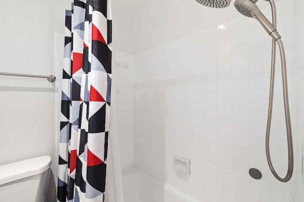 https://cdn.realtyfeed.com/cdn/127/306647276/a7e9302630c6b09c1f50aff71f8b848d.webp