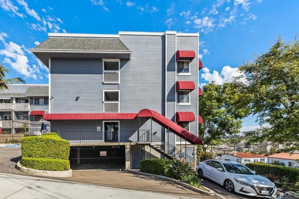 https://cdn.realtyfeed.com/cdn/127/306647279/49b1f63d39c6c799284501e586037f9a.webp
