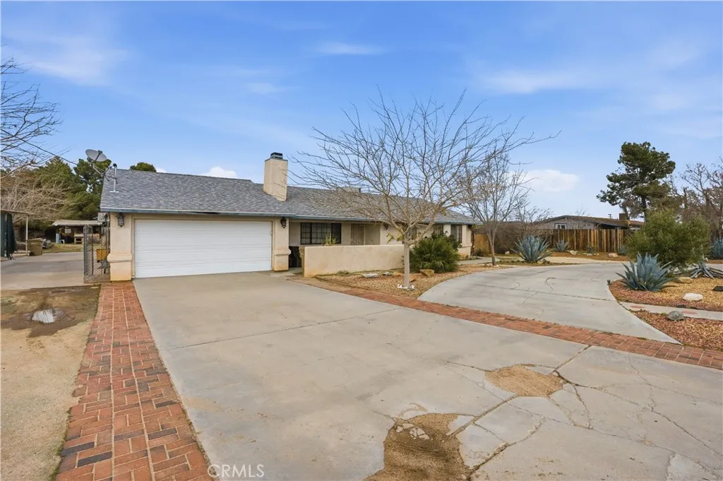 15572 Riverside Street, Hesperia, CA 92345 - Photo 4 of 54, Hesperia, CA