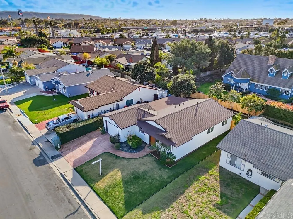 https://cdn.realtyfeed.com/cdn/127/306647329/0edacf36c0cf93a091367d0143a1335a.webp