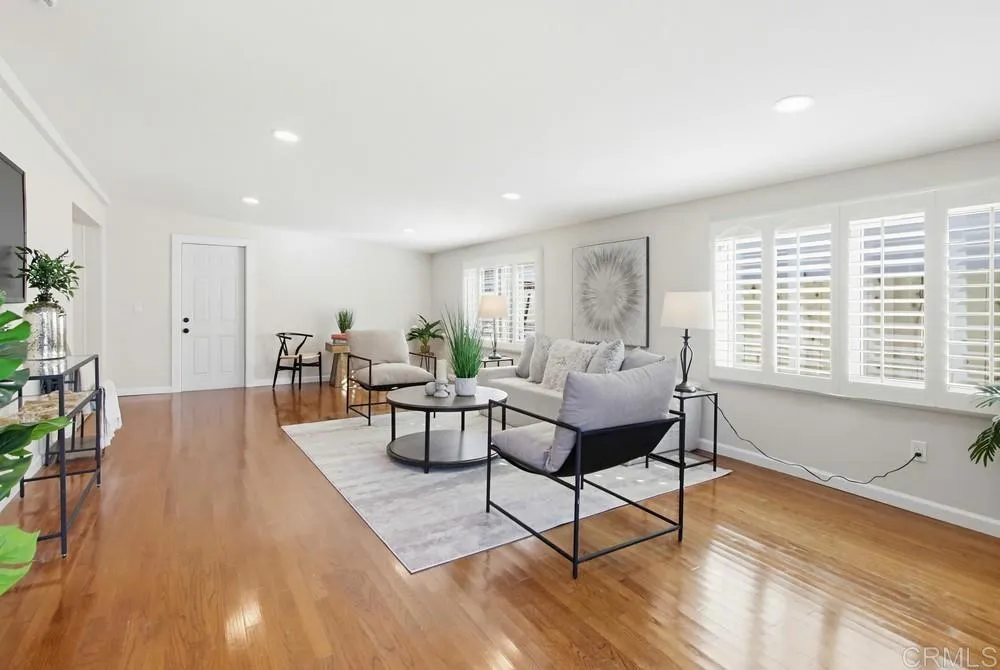 https://cdn.realtyfeed.com/cdn/127/306647329/6d5bac180b09fba0fcc25a8690cad3fd.webp