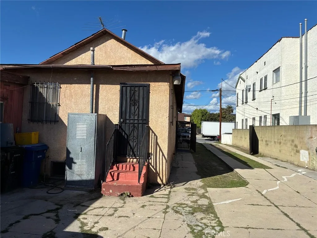 1464 W 36th Street, Los Angeles, CA 90018 - Photo 5 of 8, Los Angeles, CA