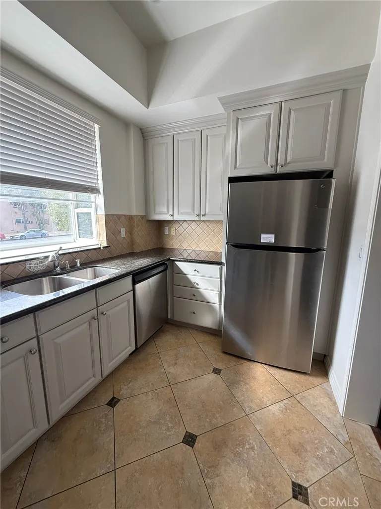 4904 Laurel Canyon Unit 101, Valley Village, CA 91607 - Photo 4 of 15, Valley Village, CA