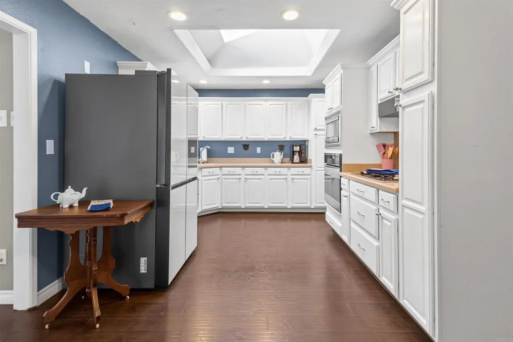 https://cdn.realtyfeed.com/cdn/127/306647372/462b8a1172afa001bf42640b72825959.webp
