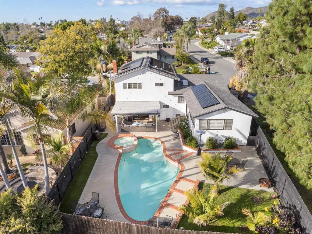 https://cdn.realtyfeed.com/cdn/127/306647372/8191dd20e74d445a0cf7890aa119f1c5.webp