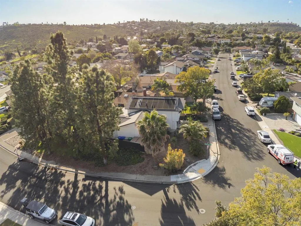 https://cdn.realtyfeed.com/cdn/127/306647372/f1a93c9b4b7b1b5783f998b9d709cbac.webp