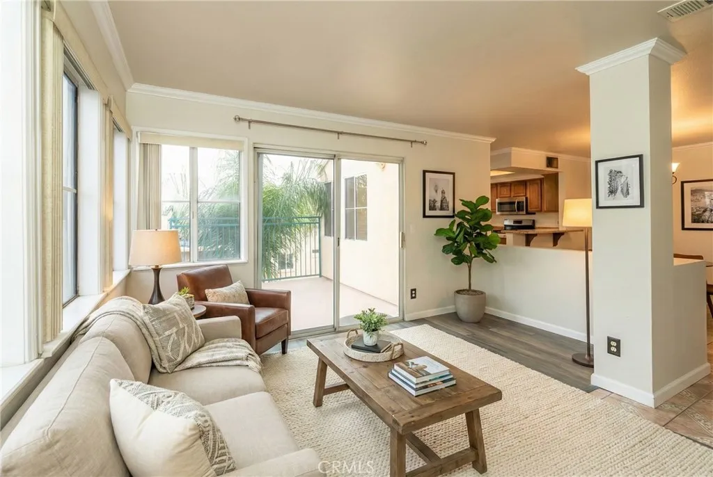 Bell Gardens, CA 90201