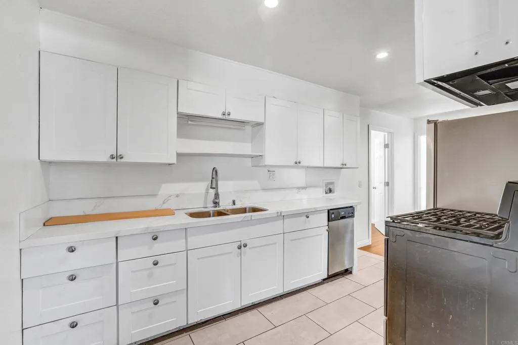 5314 Churchward, San Diego, CA, 92114