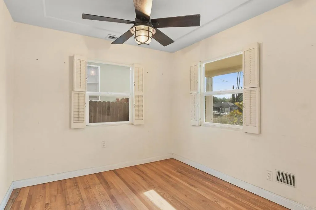 https://cdn.realtyfeed.com/cdn/127/306647416/4e72caeb985945914873755e6794e5e5.webp