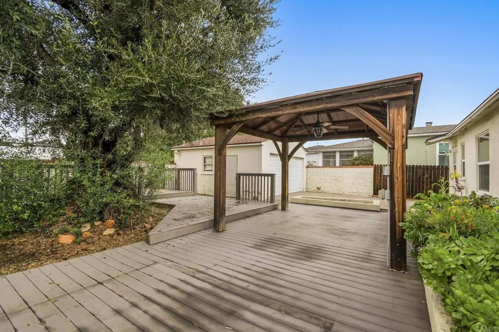 https://cdn.realtyfeed.com/cdn/127/306647416/62e381a0f306cd20c078623888ba2223.webp