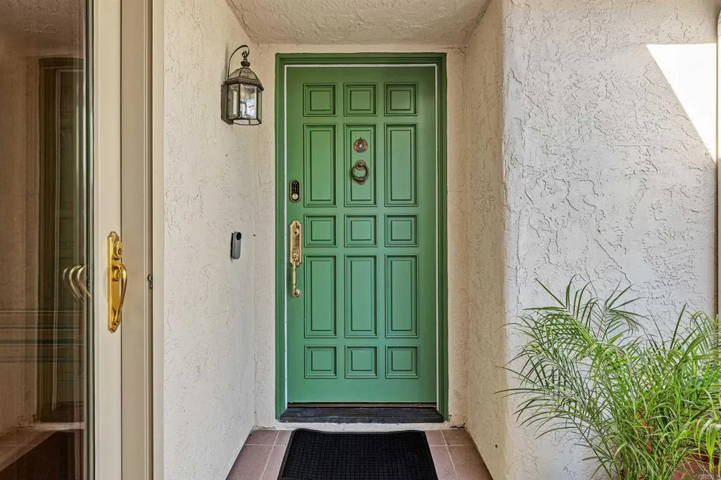 https://cdn.realtyfeed.com/cdn/127/306647426/0f3813370fb783887099882e65dea0e0.webp