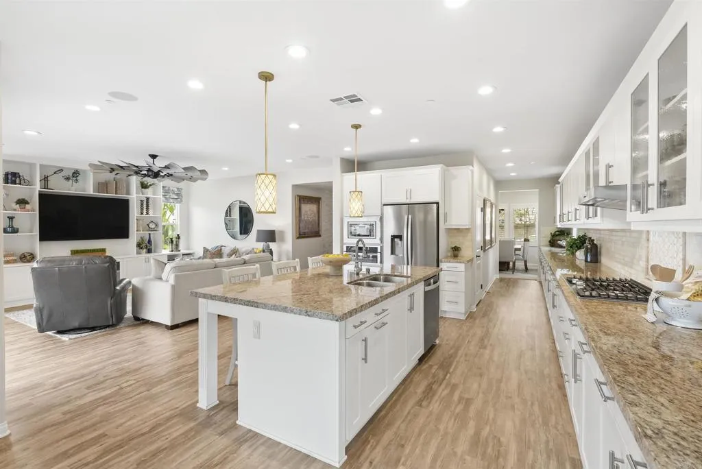 https://cdn.realtyfeed.com/cdn/127/306647454/170ac0b8769a26a0c4139fc14116bb81.webp