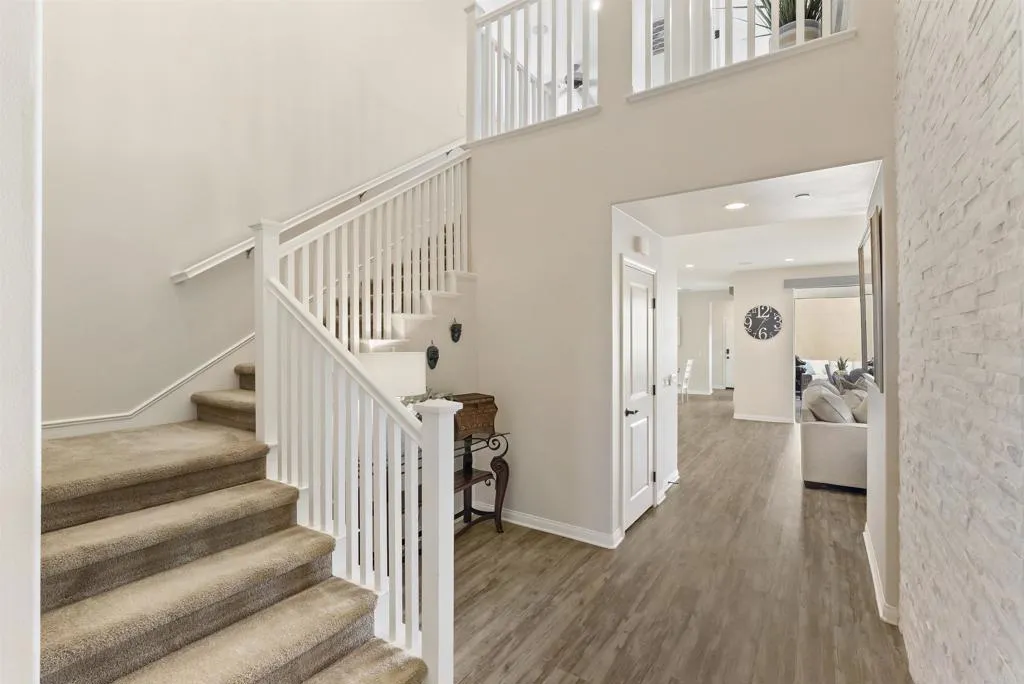 https://cdn.realtyfeed.com/cdn/127/306647454/3028f66af4b87d20fc1f0bbc79a3e890.webp