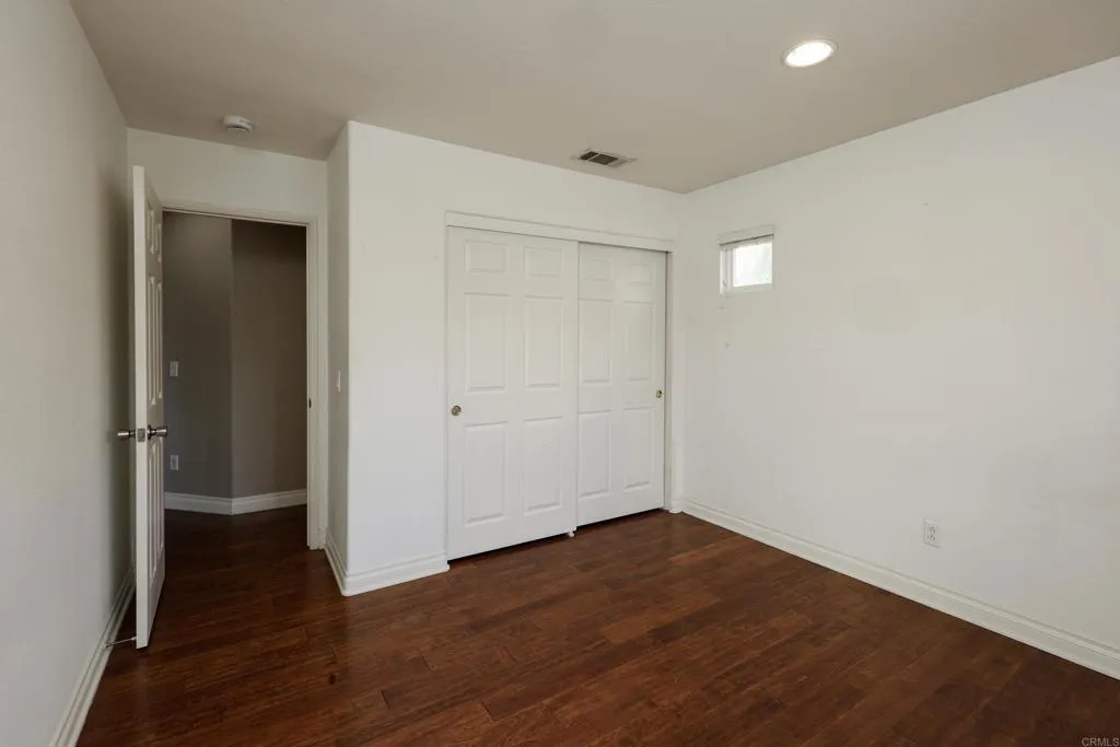 https://cdn.realtyfeed.com/cdn/127/306647457/277fab1e325e904501e55294a7b02cc9.webp
