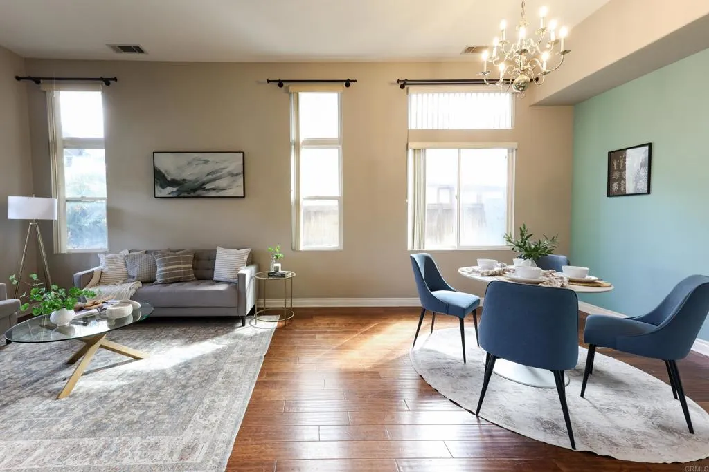 https://cdn.realtyfeed.com/cdn/127/306647457/81c61a68cbb71876e14aace8de182699.webp