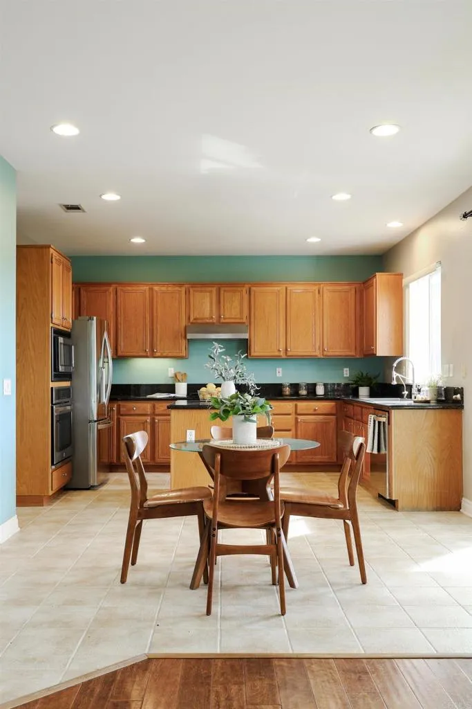 https://cdn.realtyfeed.com/cdn/127/306647457/b3109a7aa1a6849c2321e39044df6287.webp