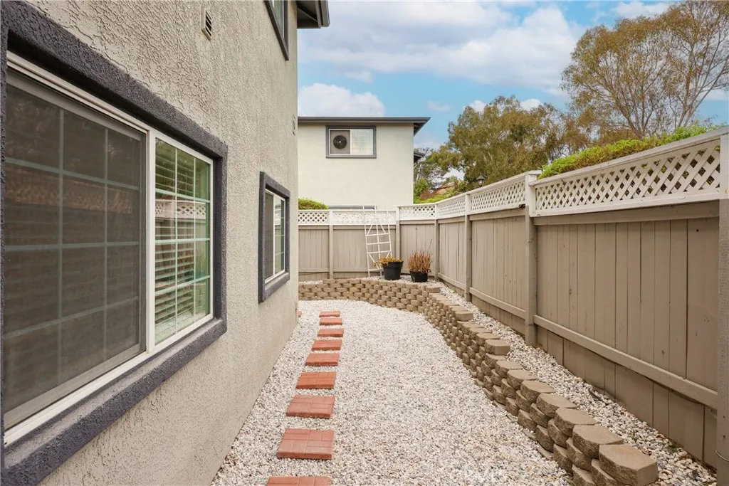 https://cdn.realtyfeed.com/cdn/127/306647484/0f62b48286323afe676571ef4aca4254.webp