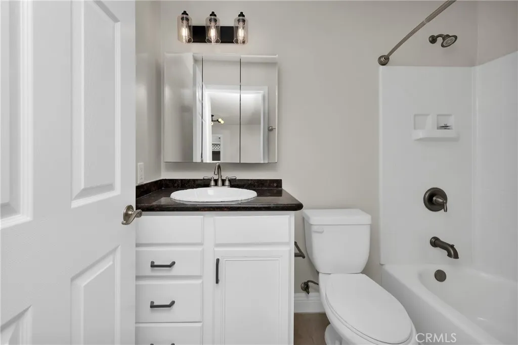 Photo #22: LG26037317 Listing: Photo #22