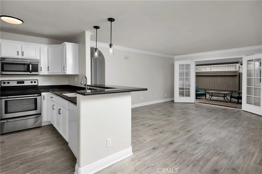 Photo #21: LG26037317 Listing: Photo #21