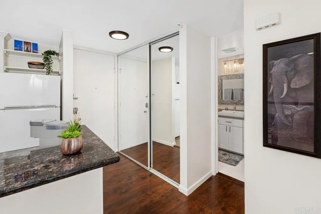 https://cdn.realtyfeed.com/cdn/127/306647500/01482dd55165e77037b79b121760a055.webp