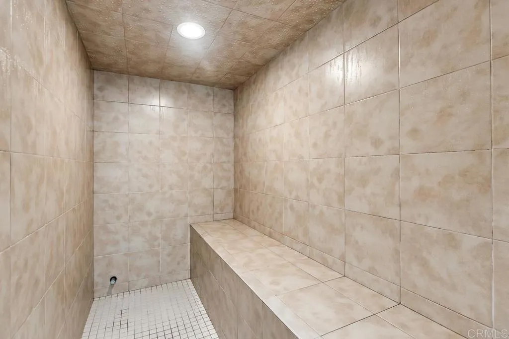 https://cdn.realtyfeed.com/cdn/127/306647500/4891e8d92cd3206d6794603a91483060.webp