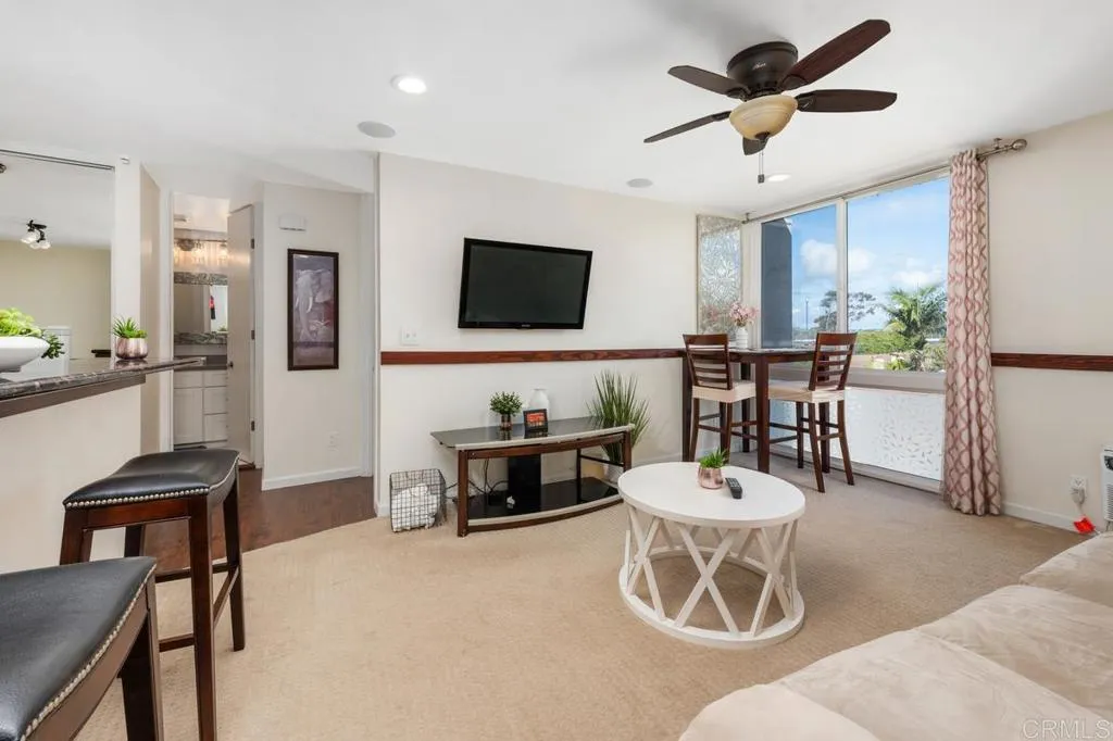 https://cdn.realtyfeed.com/cdn/127/306647500/d44052e7e1de208555ce78a9f4ed0c59.webp