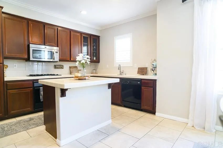 Photo #10: PTP2601327 Listing: Photo #10