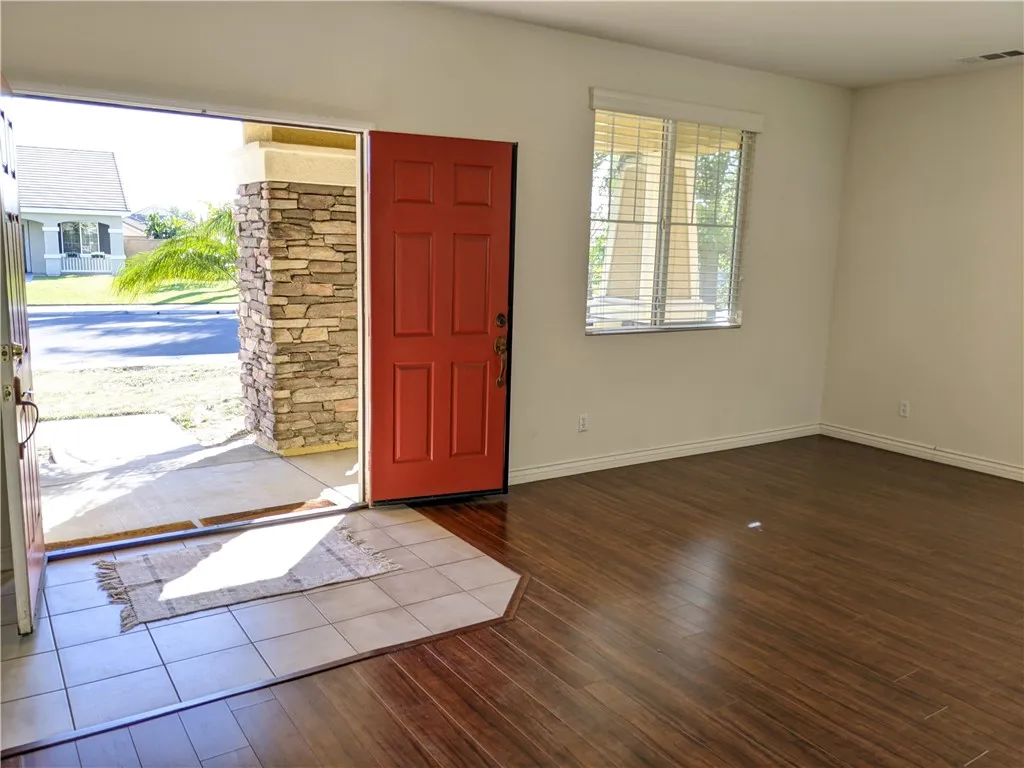 6490 Hunter Road, Eastvale, CA 92880 - Photo 3 of 14, Eastvale, CA