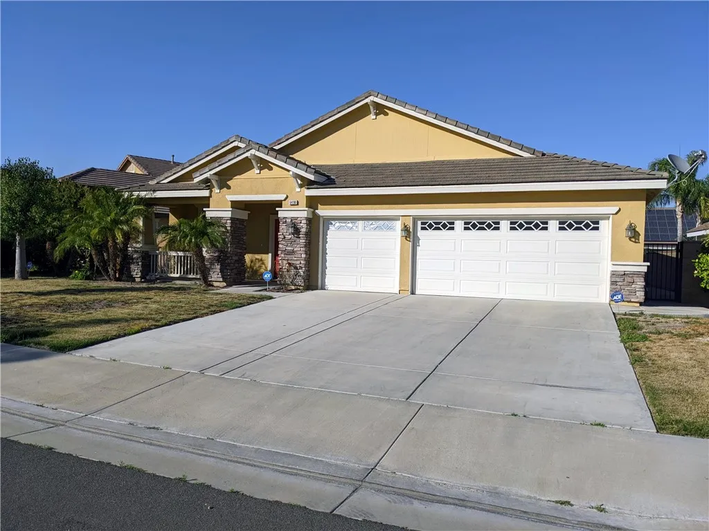 6490 Hunter Road, Eastvale, CA 92880 - Photo 2 of 14, Eastvale, CA