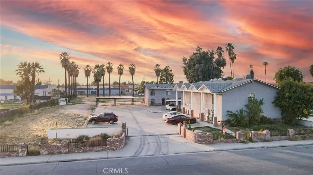 4023 O, Bakersfield, CA 93301 - Main photo, Bakersfield, CA