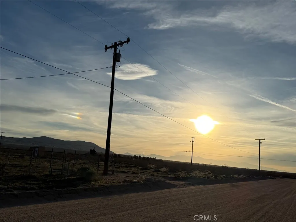 Apple Valley, CA 92307