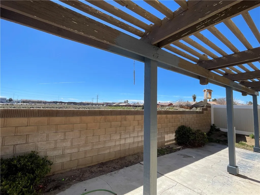 14527 Pony Trail Road, Victorville, CA 92392 - Photo 2 of 22, Victorville, CA