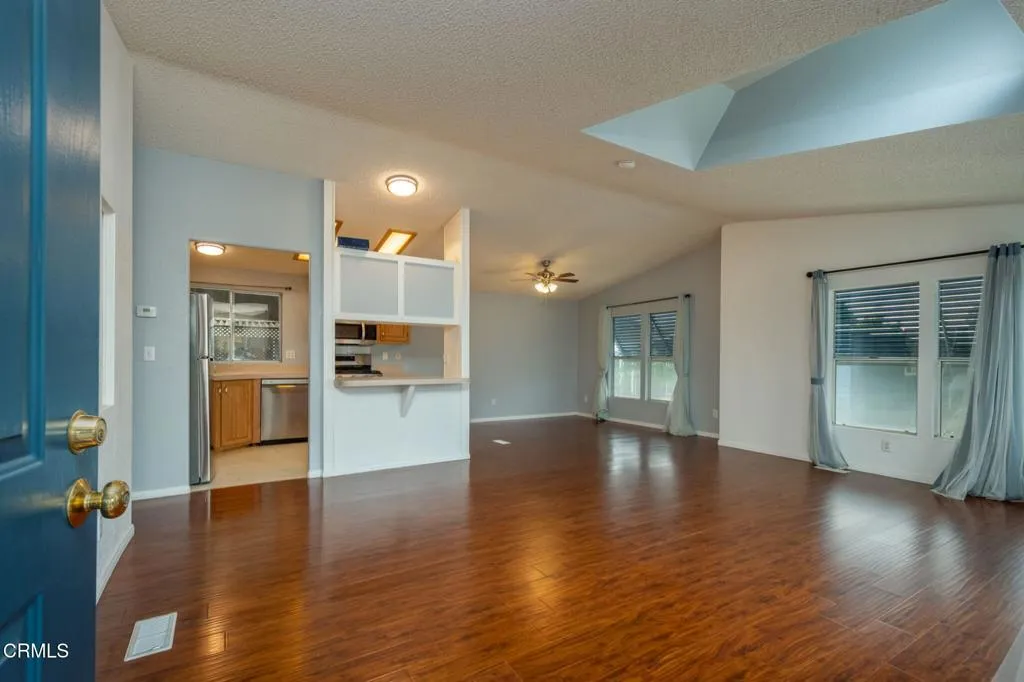 500 W Santa Maria Unit 54, Santa Paula, CA 93060 - Photo 4 of 22, Santa Paula, CA