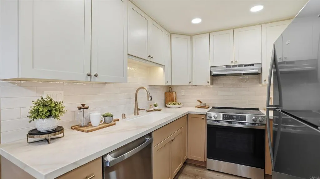 Photo #10: PTP2601329 Listing: Photo #10