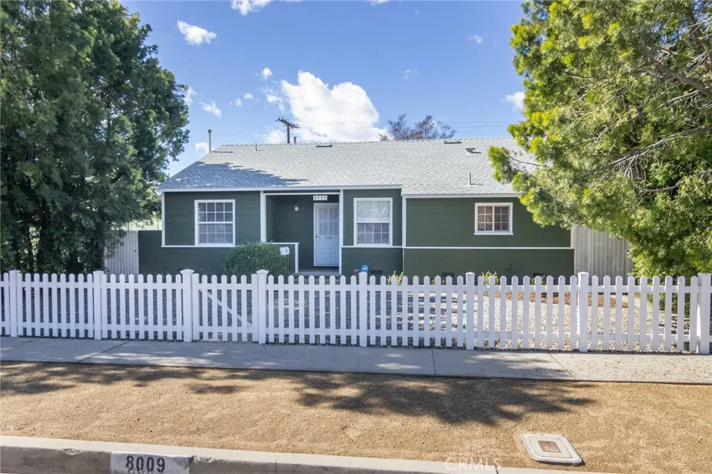 8009 Aldea, Lake Balboa, CA 91406 - Photo 3 of 36, Lake Balboa, CA