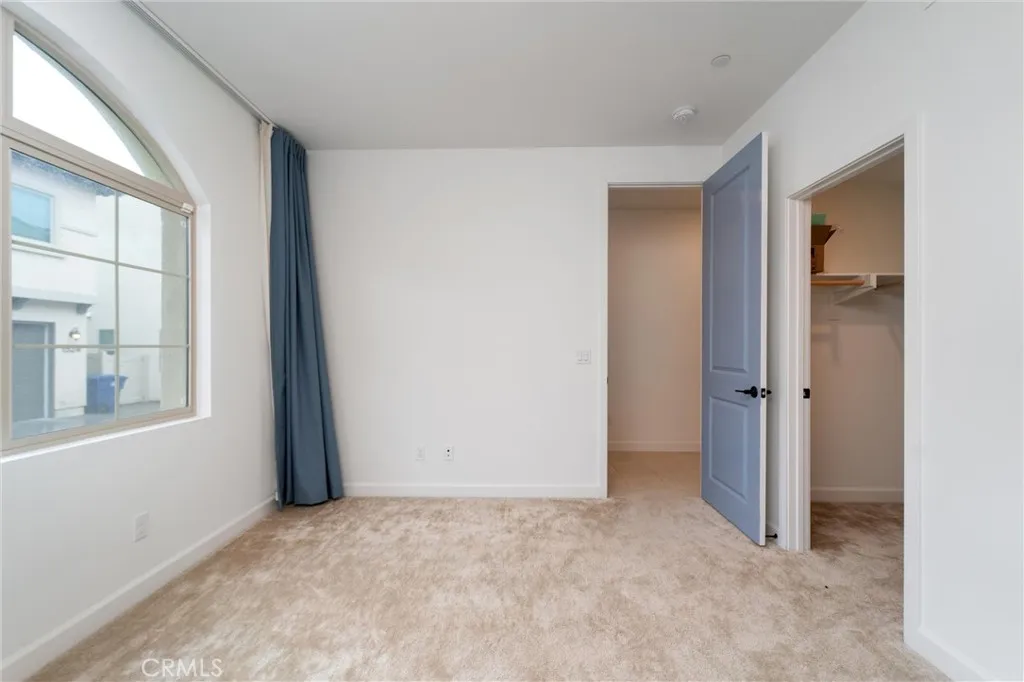 https://cdn.realtyfeed.com/cdn/127/306647842/784cfd54b3ffa66abf24ab5136dba345.webp