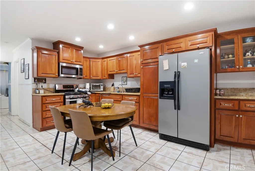 3301 Santa Fe Avenue Unit 49, Long Beach, CA 90810 - Photo 4 of 26, Long Beach, CA